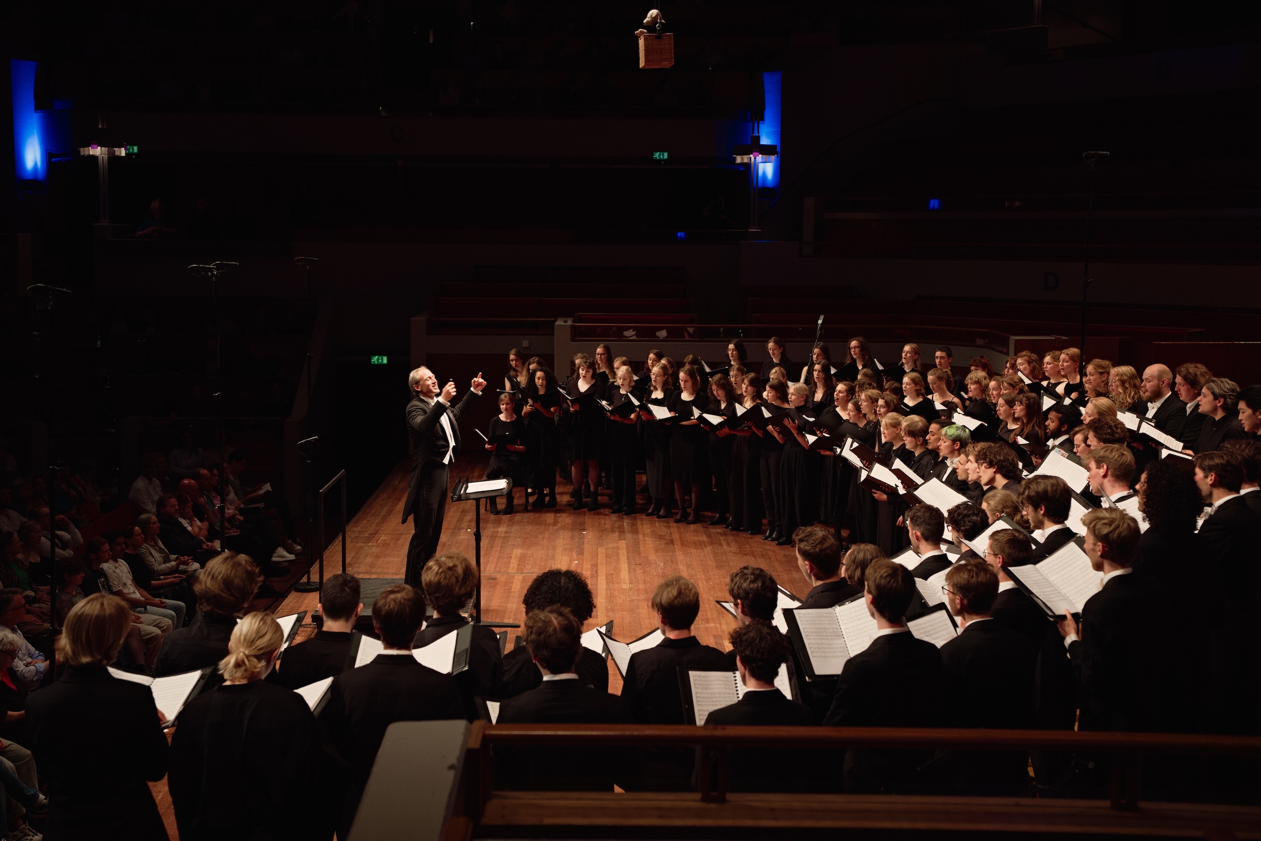 Cover photo for Lustrumconcert: The Cloud Messenger Utrecht by Utrechts Studenten Koor en Orkest