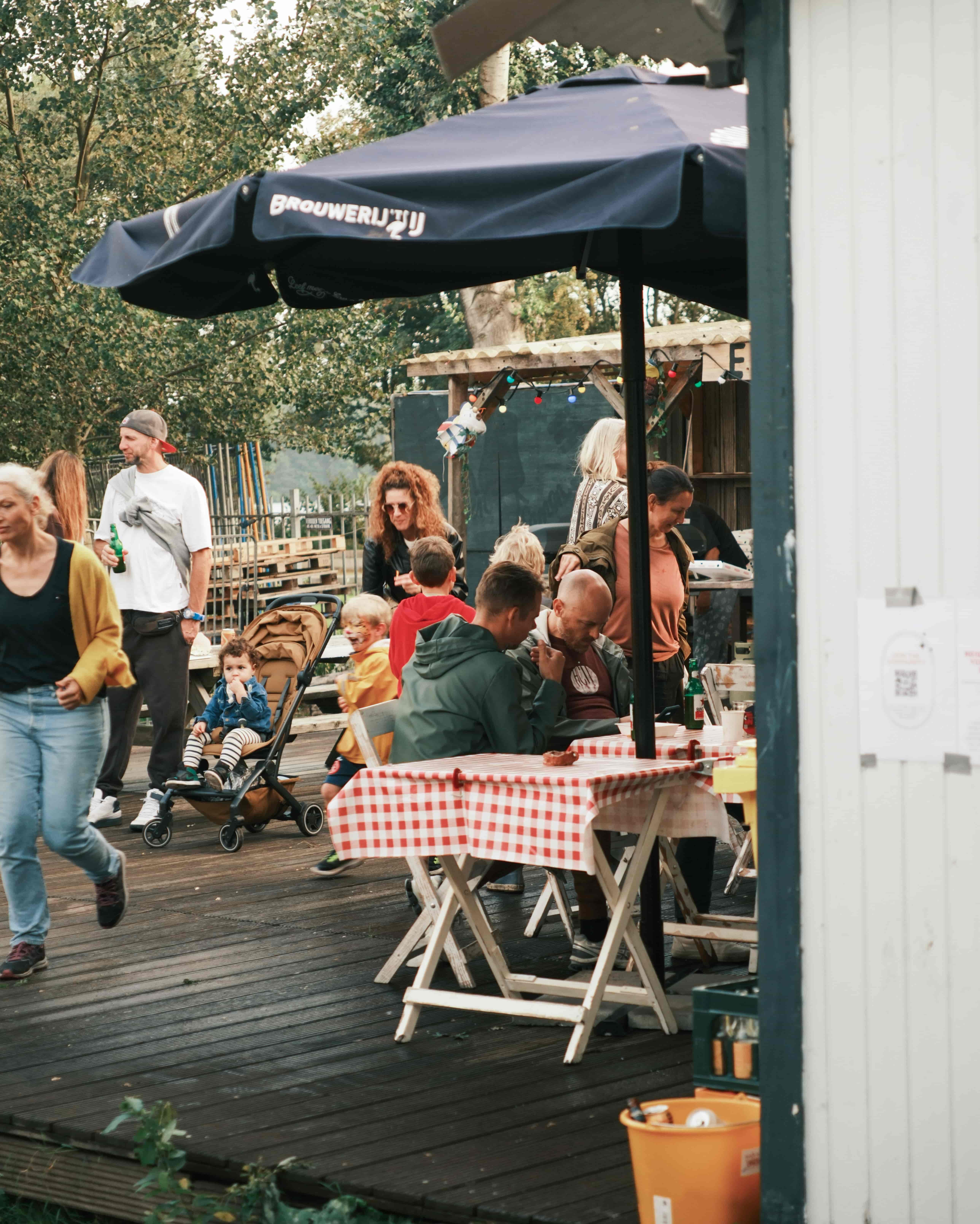 Cover photo for Mad Hatter Buurtbrunch by West Beach Film Festival