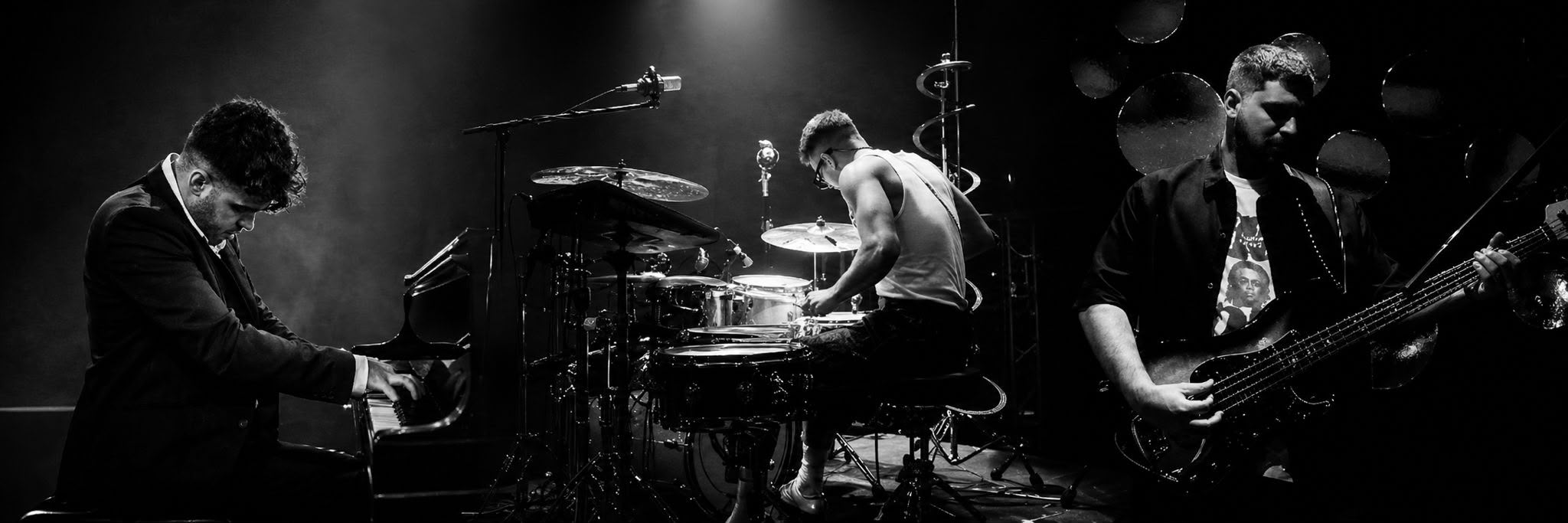 Cover photo for Groove sessions with Cruz del Sur by Contra Amsterdam