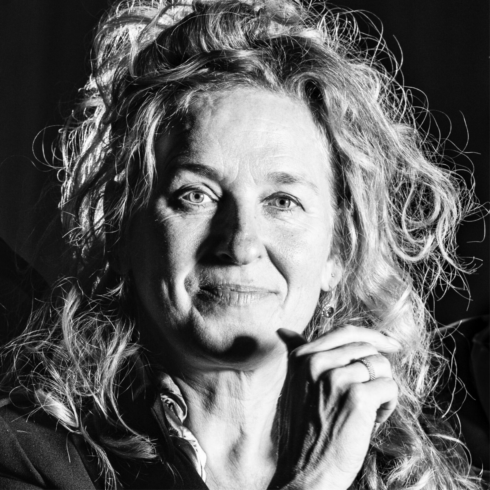 Cover photo for Lucy Legeland zingt Drijfhoutkoppen by SCAB-Hasselt