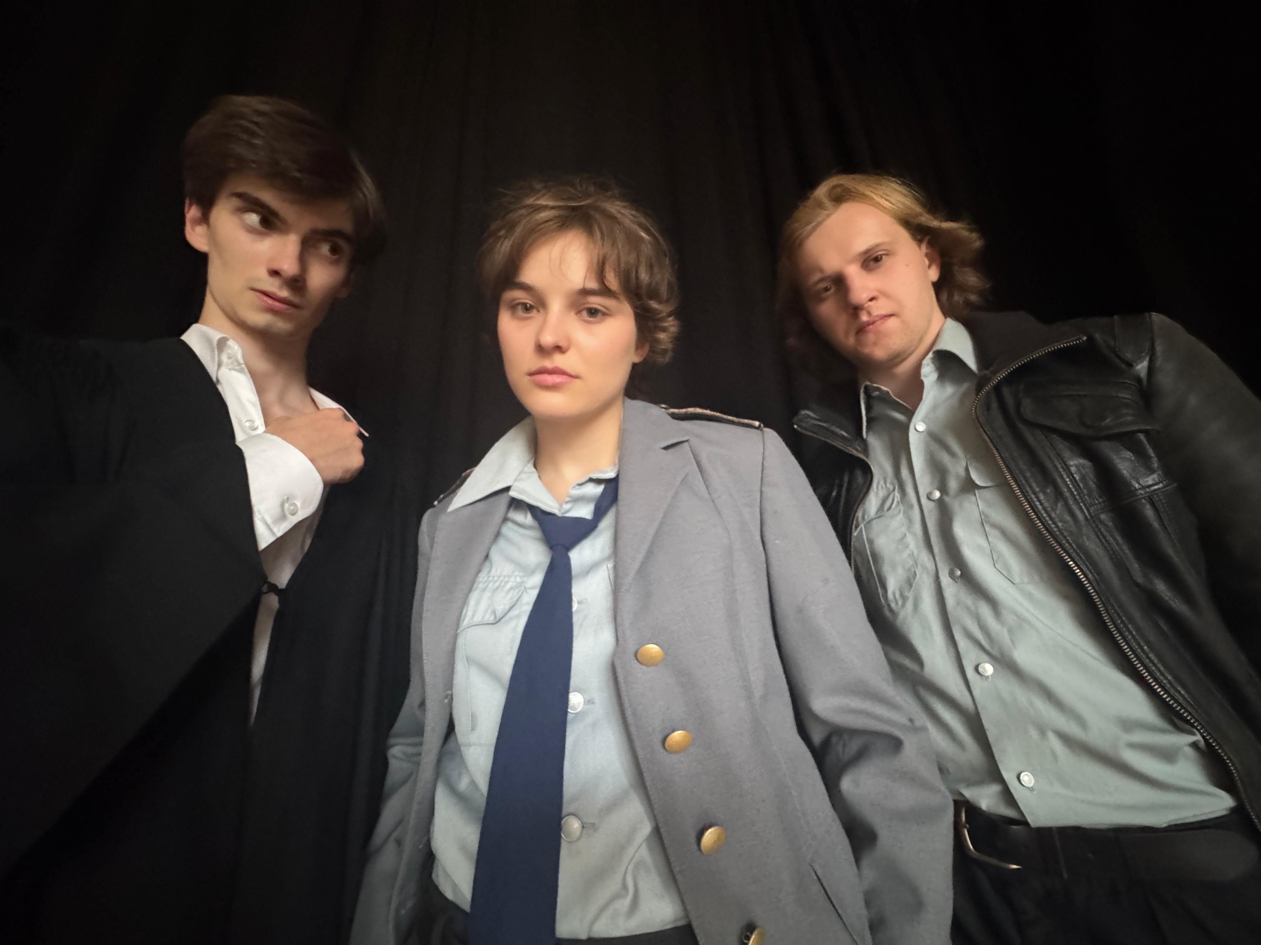 Cover photo for ''Accidental Death of an Anarchist" by Dario Fo by Badhuistheater