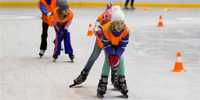 Cover photo for Gewenning & initiatie ijsschaatsen - kleuters & kinderen 3 t.e.m. 7 jaar by Kerstmarkt Aalst Ijspiste