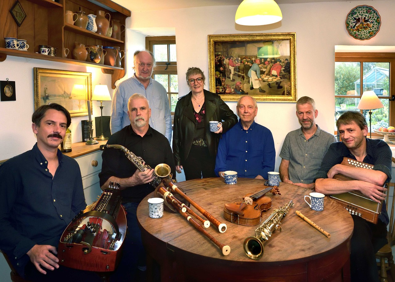 Cover photo for Blowzabella by Roots aan de Zaan