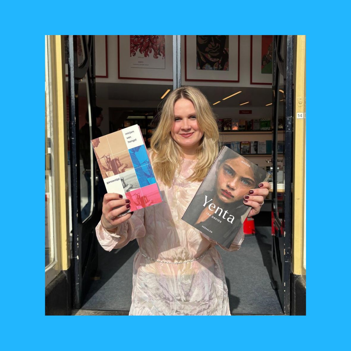 Cover photo for Doorgeven of loslaten? Een gesprek over familieverhalen in de literatuur 16 april by Athenaeum Boekhandel B.V.