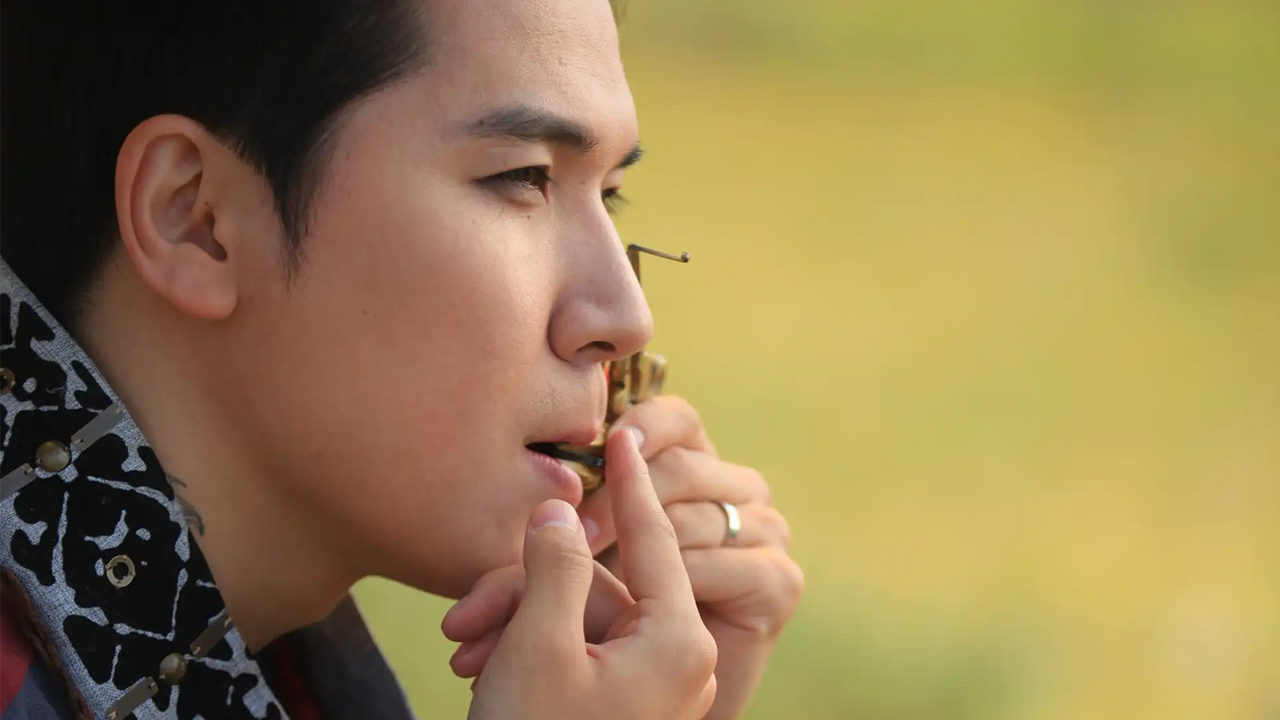 Cover photo for Beatbox Ray – Mongolian Jaw Harp Workshop by Altai