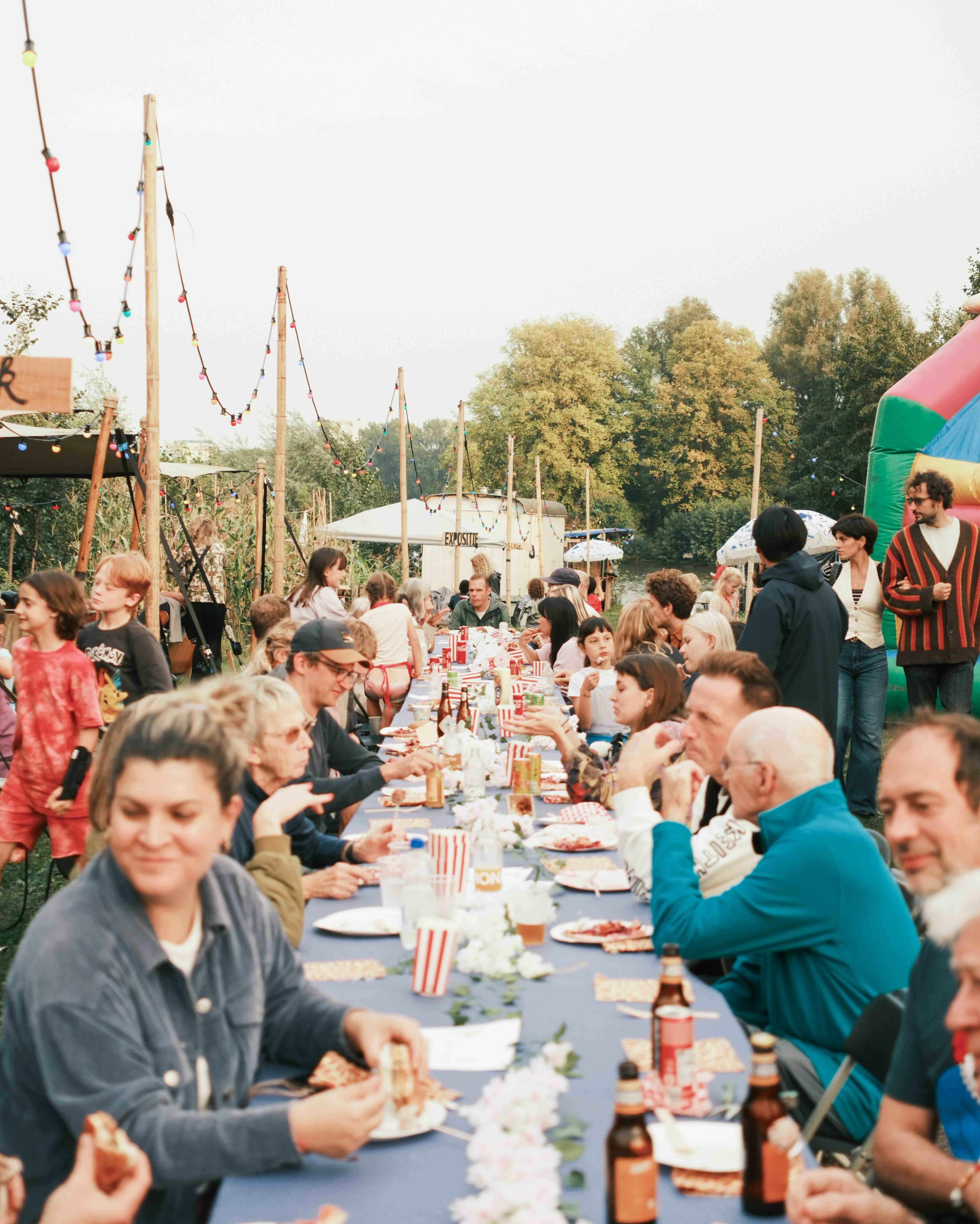 Cover photo for Buurtdiner met Kaskeerweer @ West Beach Film Festival. by West Beach Film Festival