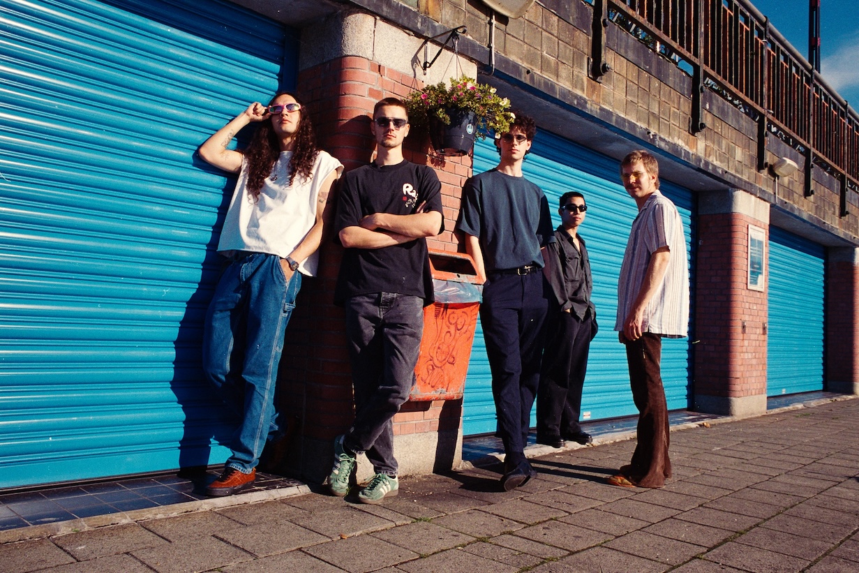 Cover photo for Basti's bunch by Contra Amsterdam