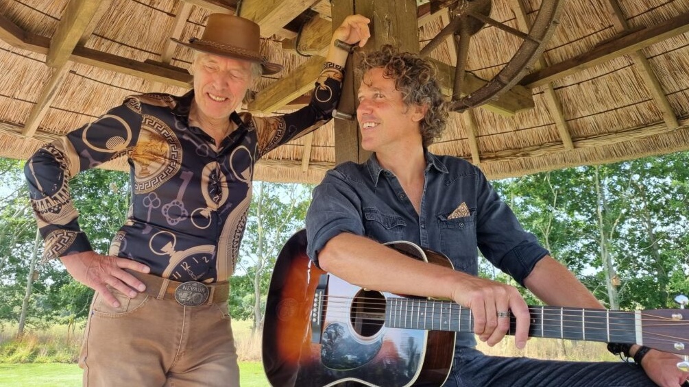 Cover photo for Theaterconcert: Classic Country – Bert Heerink en Martijn van der Zande (Tickets via De Cirkel Heemskerk) by PODIUM LAURENTZ - HEEMSKERK