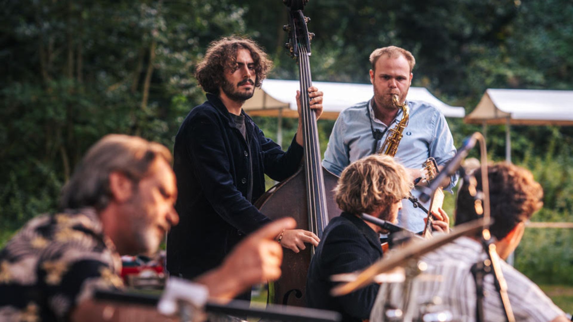 Cover photo for LP-presentatie Holandaluz by Pletterij