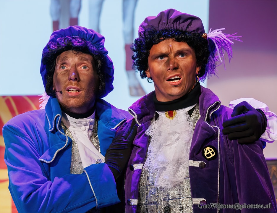 Cover photo for De grote Sinterklaasshow by Harmonieorkest Vleuten