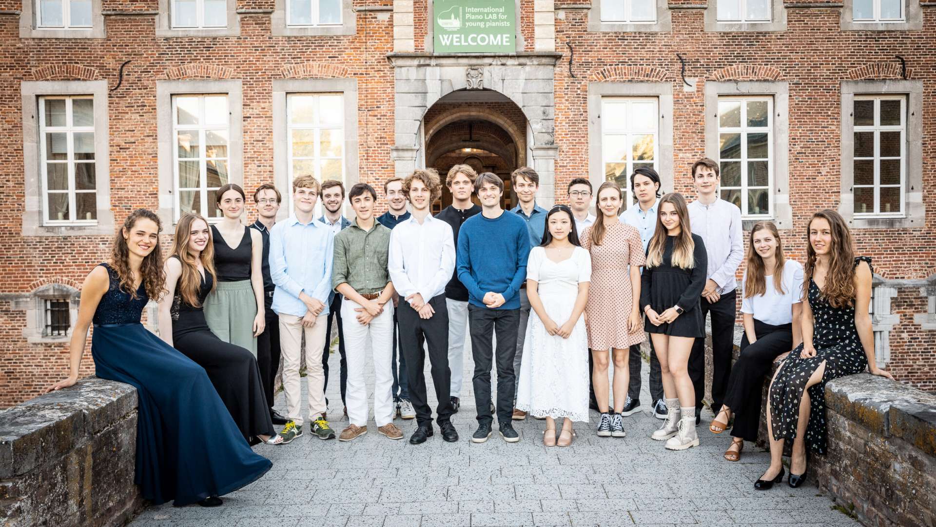 Cover photo for Benefietconcert Piano LAB Jong Talent & Liebrecht Vanbeckevoort by Piano's Maene