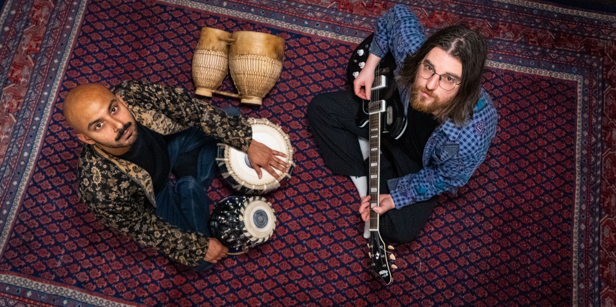 Cover photo for Gitaarsalon Hosts: Jelle Roozenburg X Tarang Poddar by Het Batavierhuis