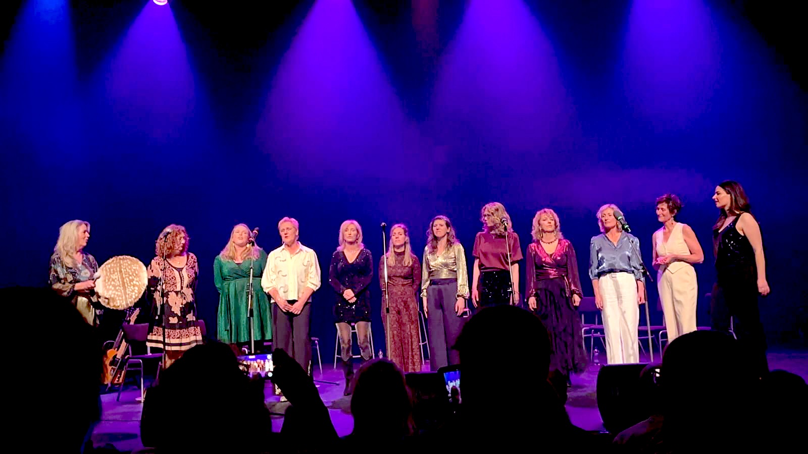 Cover photo for I Perform by The Moving Voice