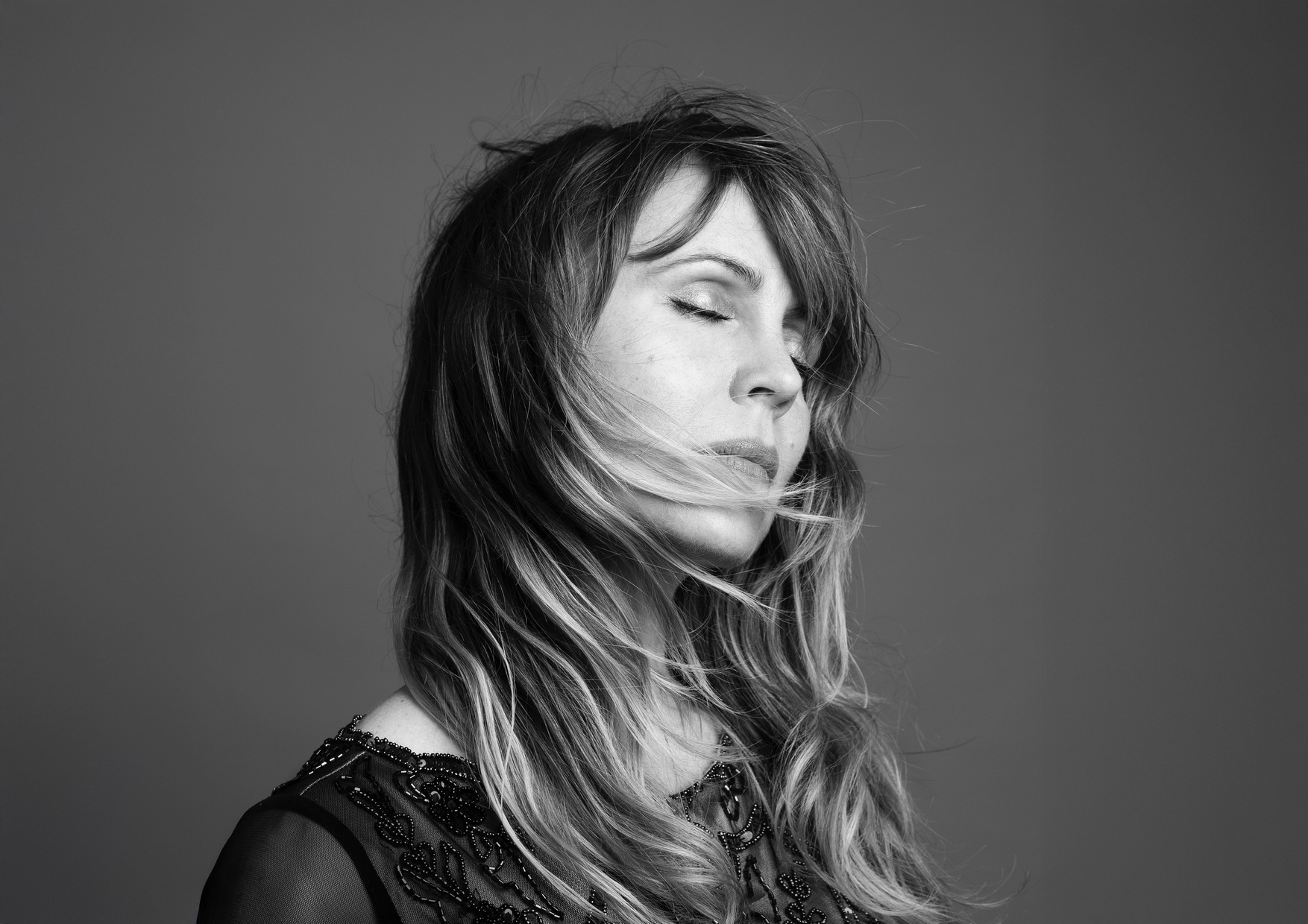 Cover photo for Janne Schra - Singer/songwriter by Stichting Zuidervermaning