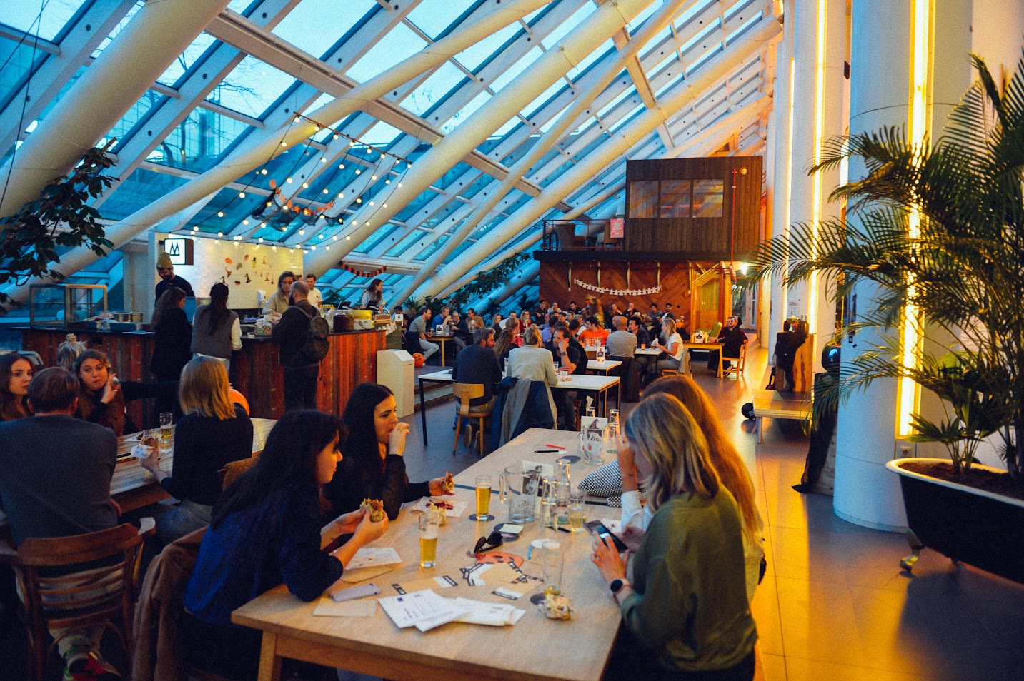 Cover photo for Pubquiz! by B. Amsterdam