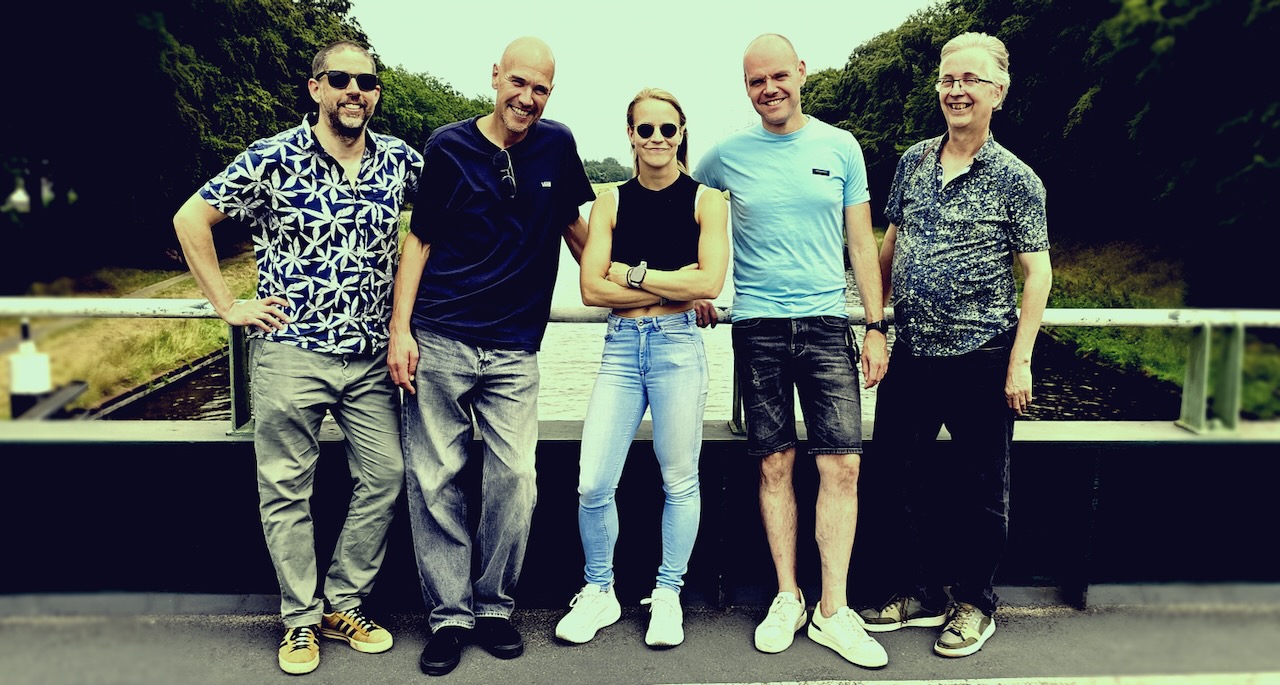 Cover photo for THE UPPERTUNES by Taste of Jazz