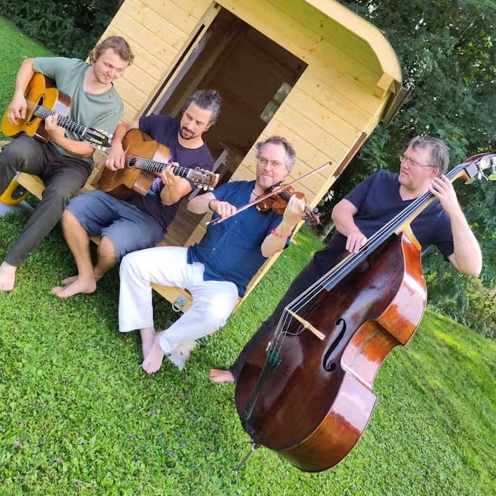 Cover photo for Zomerwende 2026 Lozerbos Jazz : Les Manouches du Lac by LozerCultureel